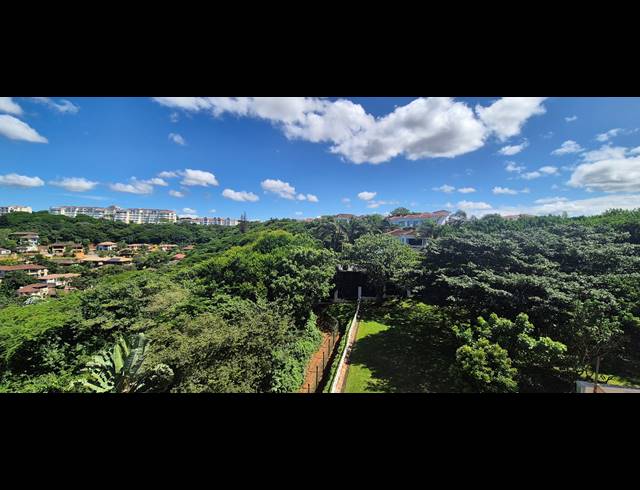 3 BEDROOM APARTMENT FOR SALE IN LA LUCIA